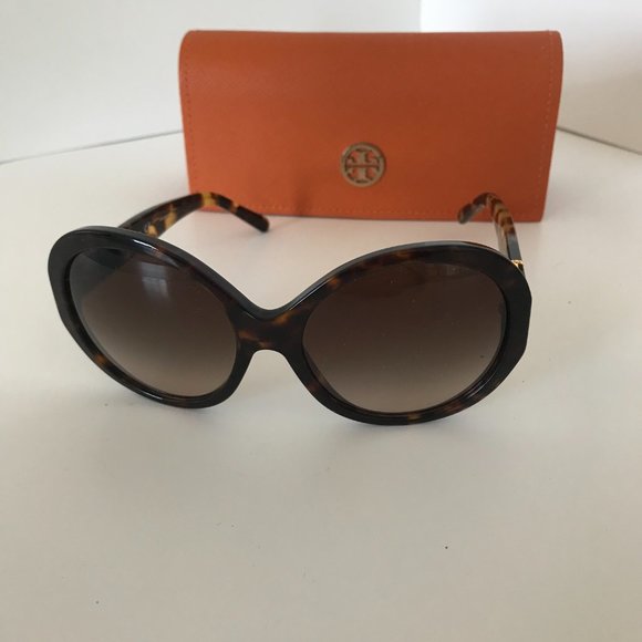 Tory Burch Sunglasses with Case - Picture 1 of 10